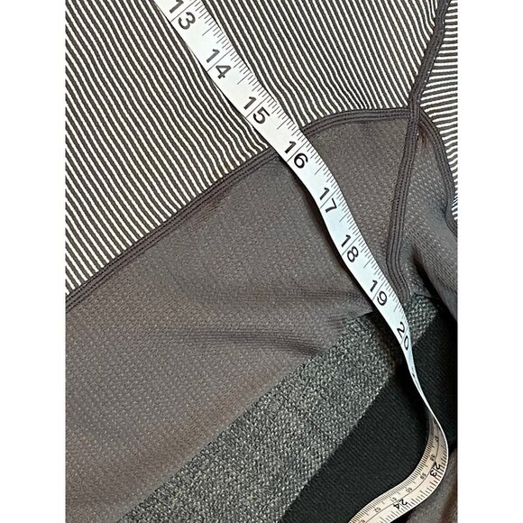 GSX Long Sleeve Performance Top with Cut Outs Gray and White Sz L - Picture 7 of 10